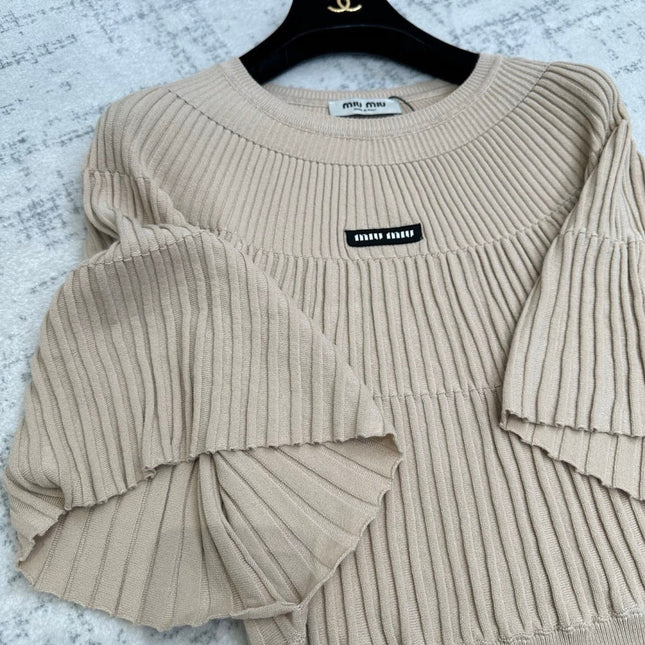 MIUMIU 26S PLEATED SHORT-SLEEVED SWEATER STYLE 1109