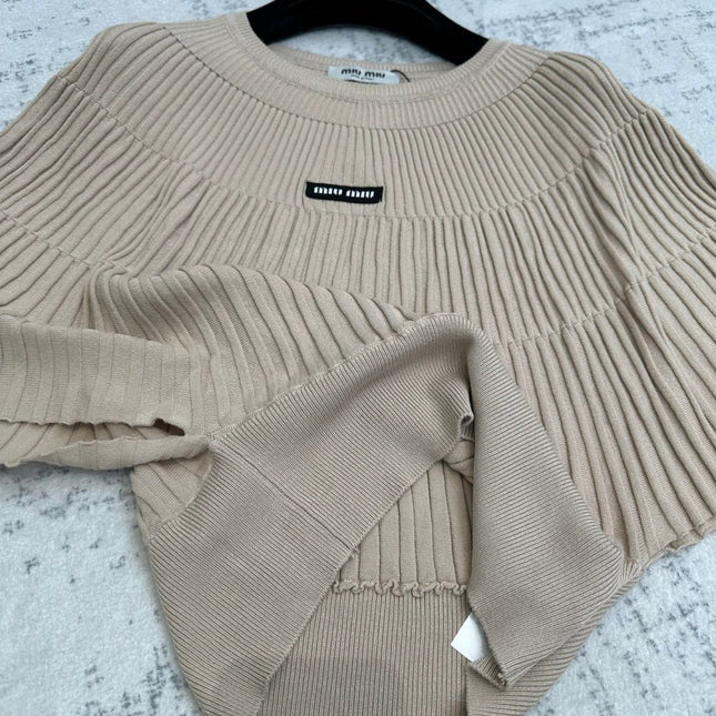 MIUMIU 26S PLEATED SHORT-SLEEVED SWEATER STYLE 1109