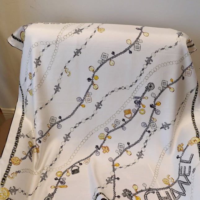 CHANEL 26S SCARF 90 IN SILK 311796