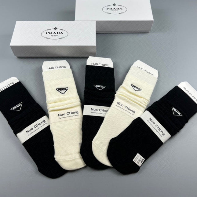 PRADA 26S CREW SOCKS 893687 (1 BOX)