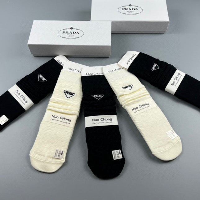 PRADA 26S CREW SOCKS 893687 (1 BOX)