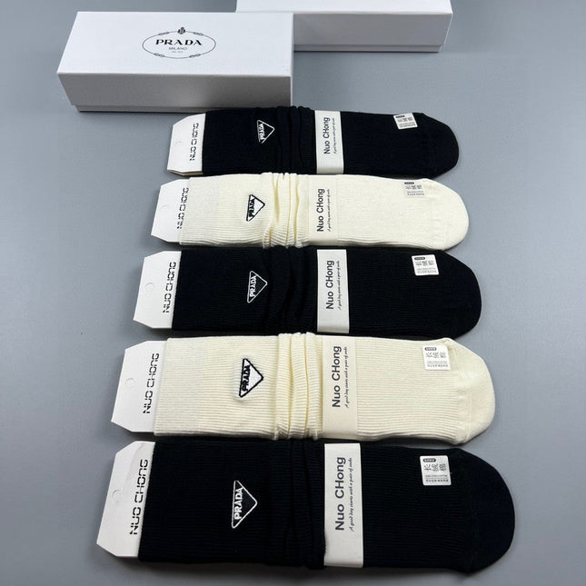 PRADA 26S CREW SOCKS 893687 (1 BOX)