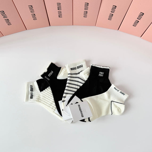 MIUMIU 26S ANKLE SOCKS 415706 (1 BOX)