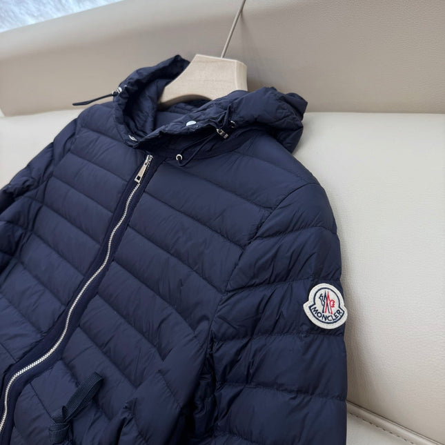 MONCLER 25S SHORT DOWN JACKET WITH DRAWSTRING 402