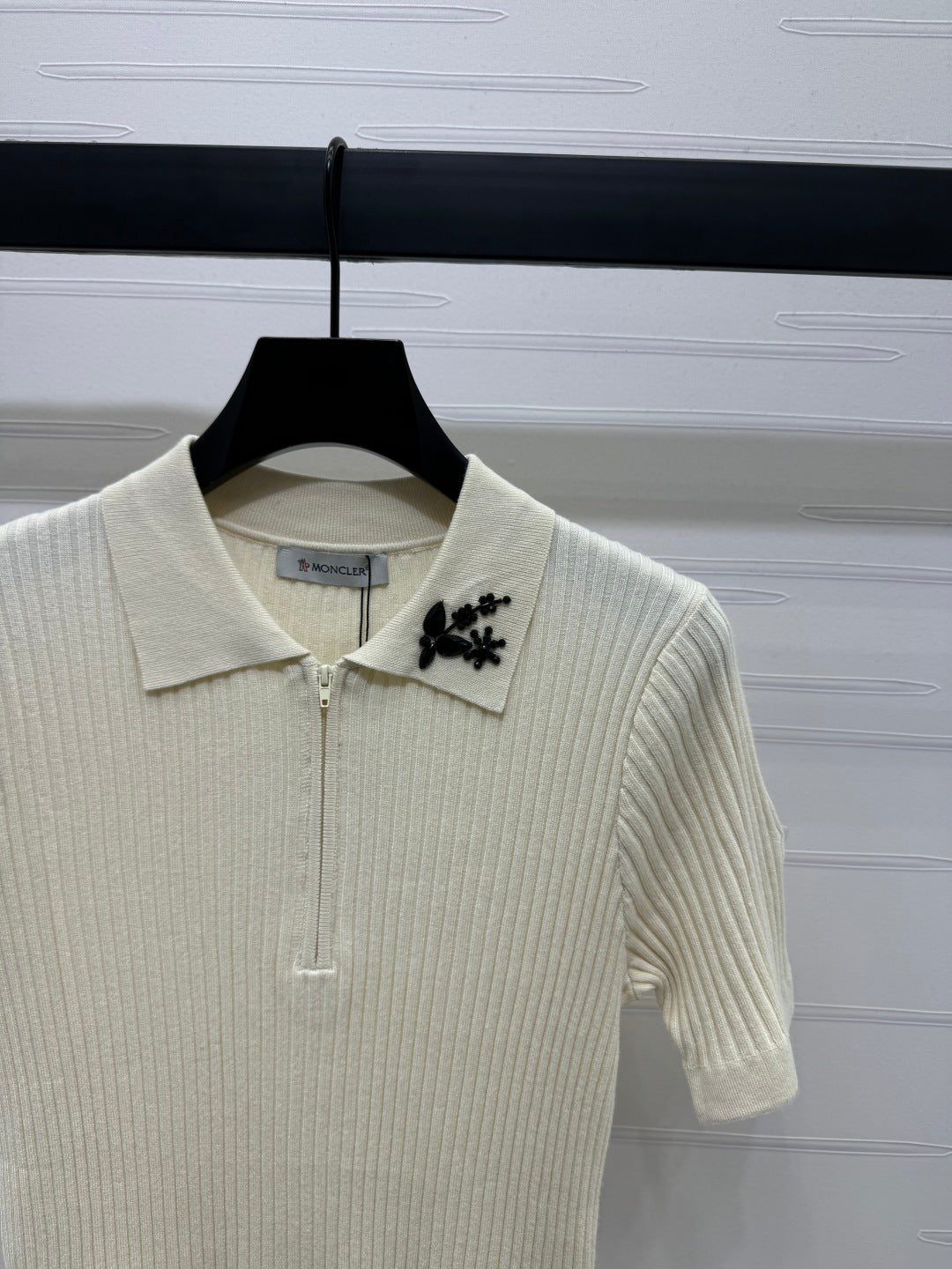 MONCLER 25S SHORT-SLEEVE KNIT TOP 255895