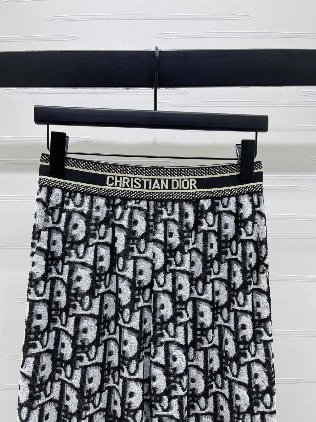 DIOR 25S STRAIGHT-LEG PANTS STYLE 136