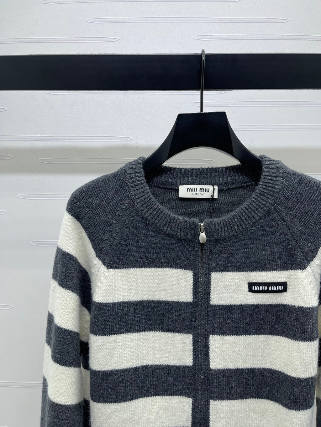 MIUMIU CARDIGAN STYLE 538