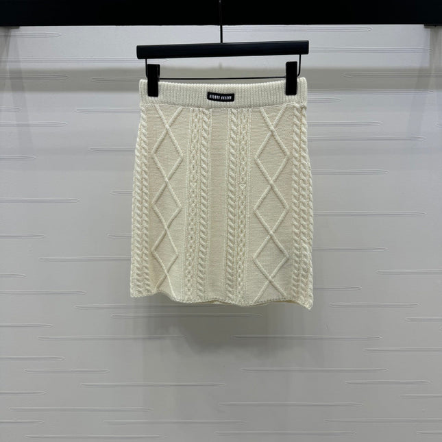 MIUMIU KNIT TOP AND SKIRT SET STYLE 751