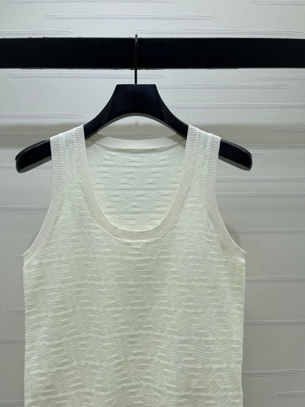 26S SHORT-SLEEVE KNIT TOP 425