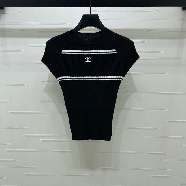 CHANEL 26S SHORT-SLEEVE KNIT TOP 1341