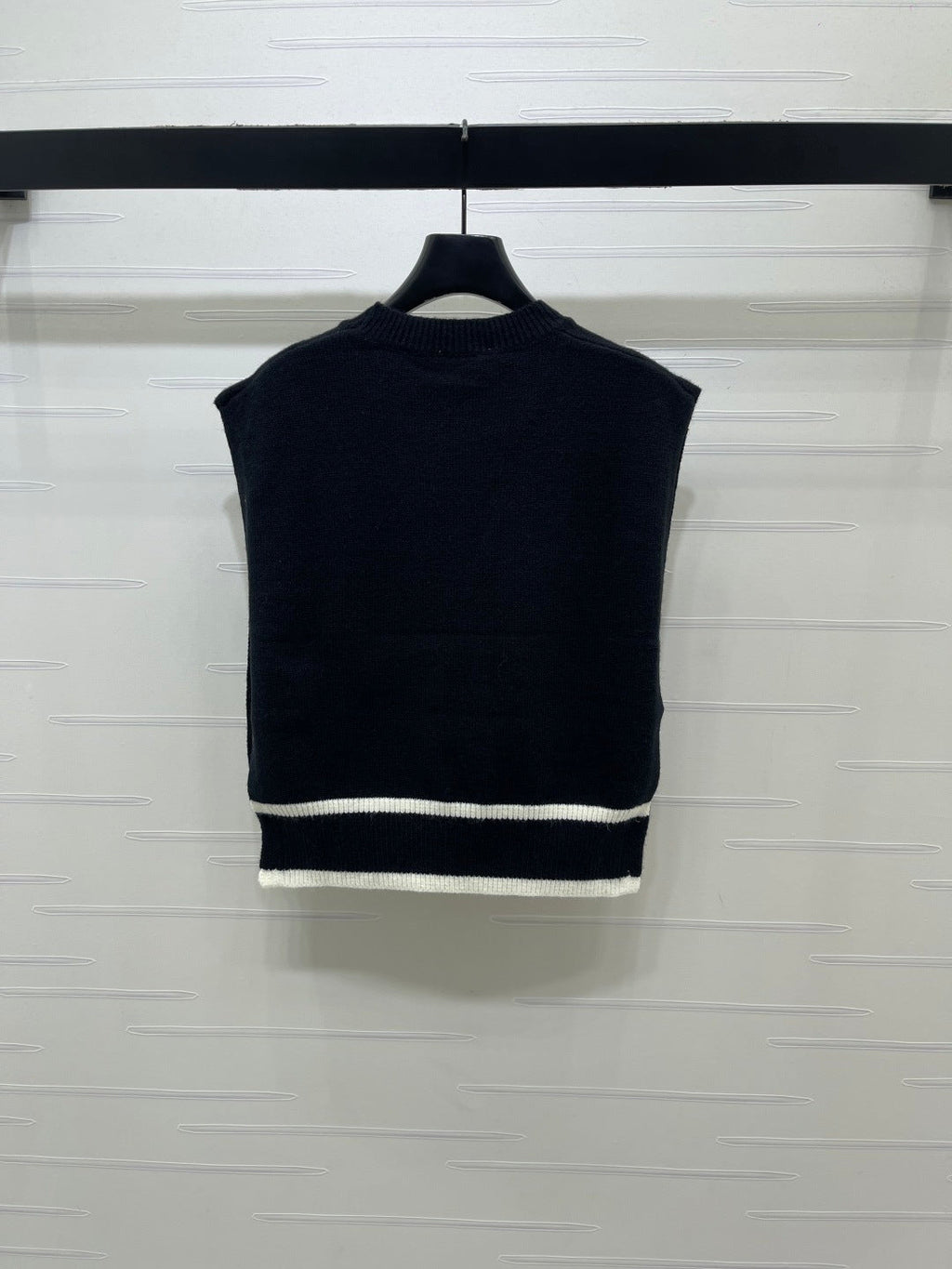 CHANEL 26S CONTRAST KNIT VEST 1324