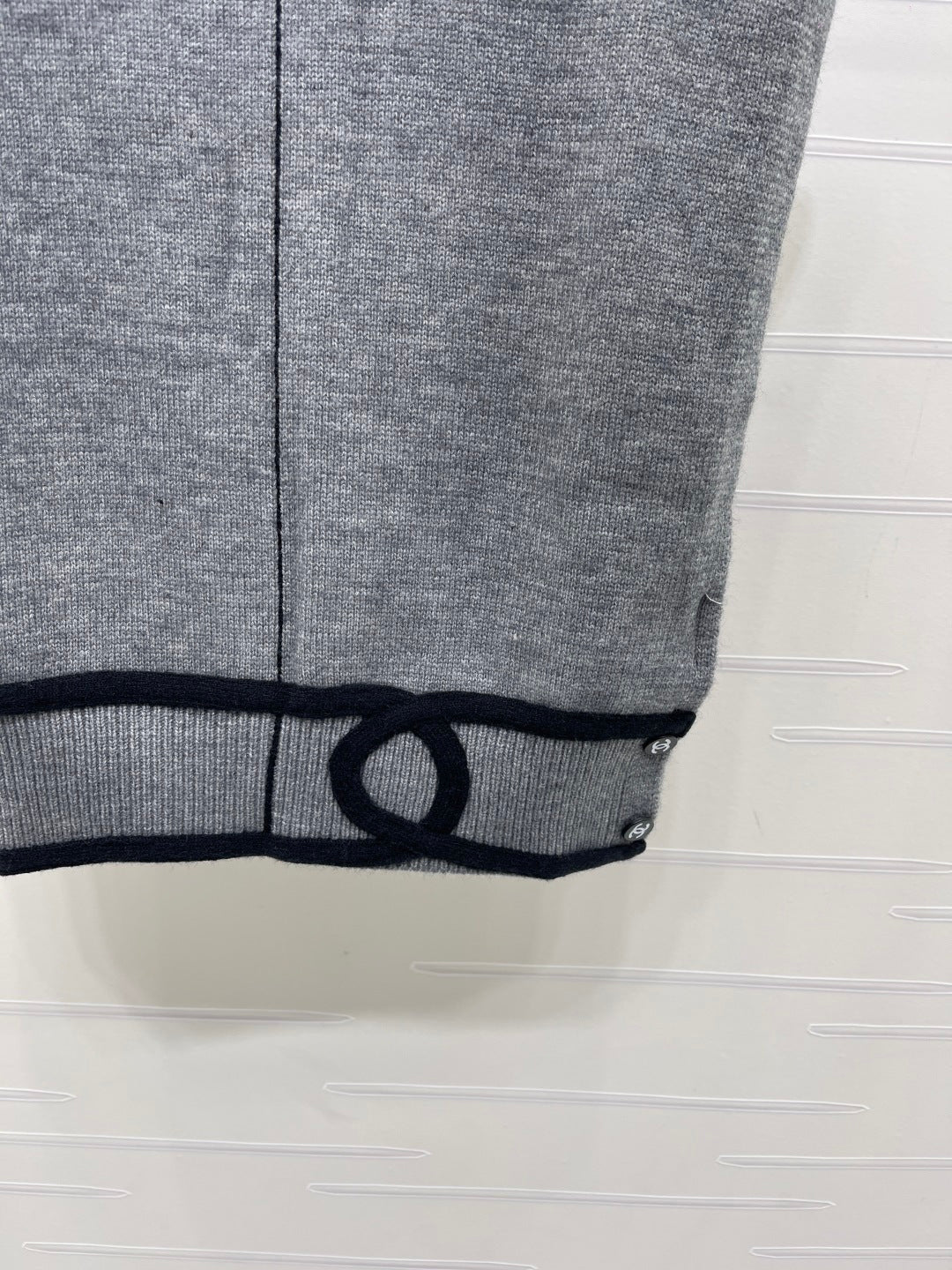 CHANEL 26S CONTRAST KNIT VEST 1323