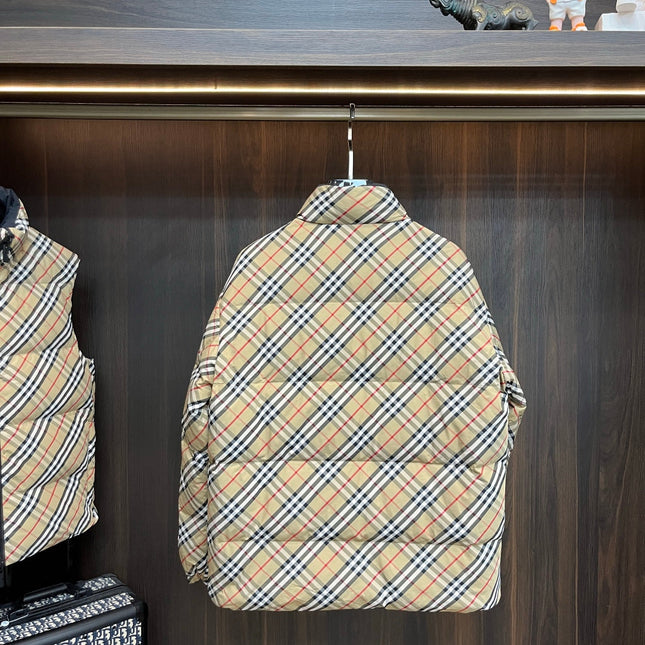 BURBERRY 25S REVERSIBLE DOWN JACKET 256
