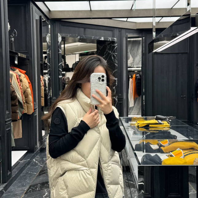 MONCLER 25S SLEEVELESS JACKET 462