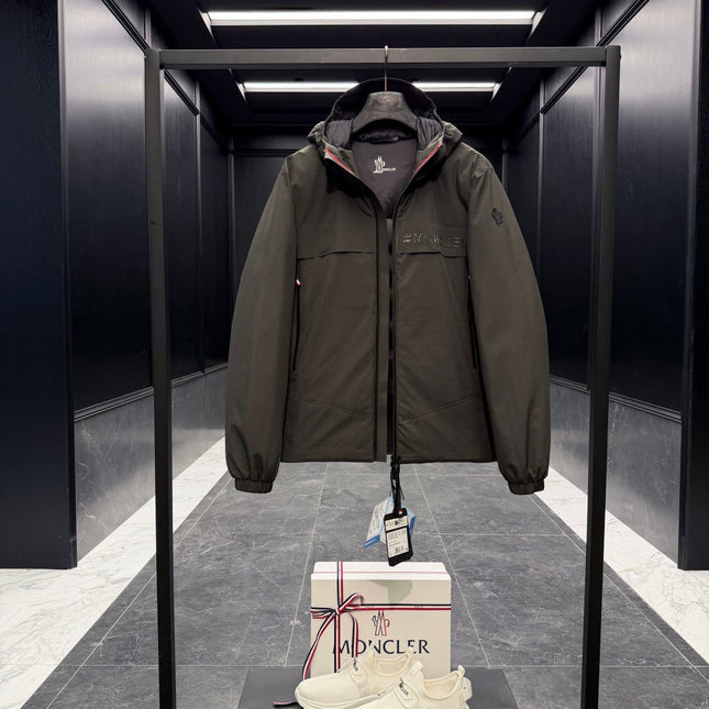 MONCLER 25S HOODED SKI JACKET 385