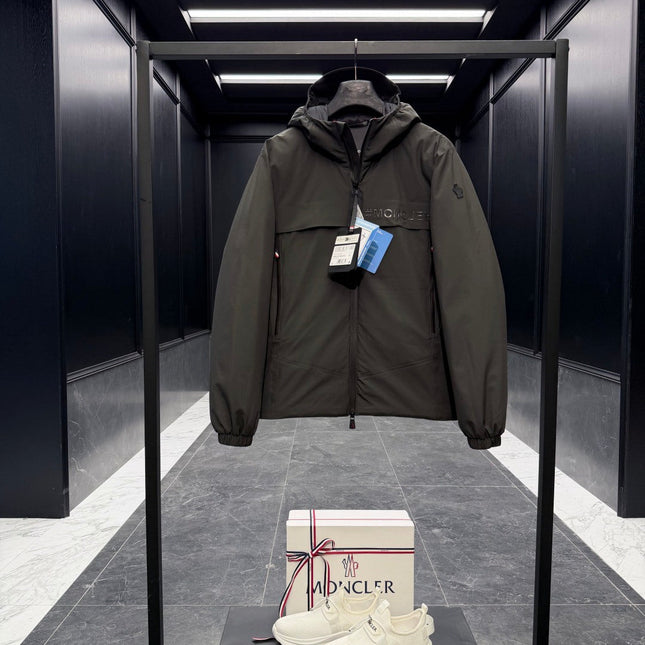 MONCLER 25S HOODED SKI JACKET 385