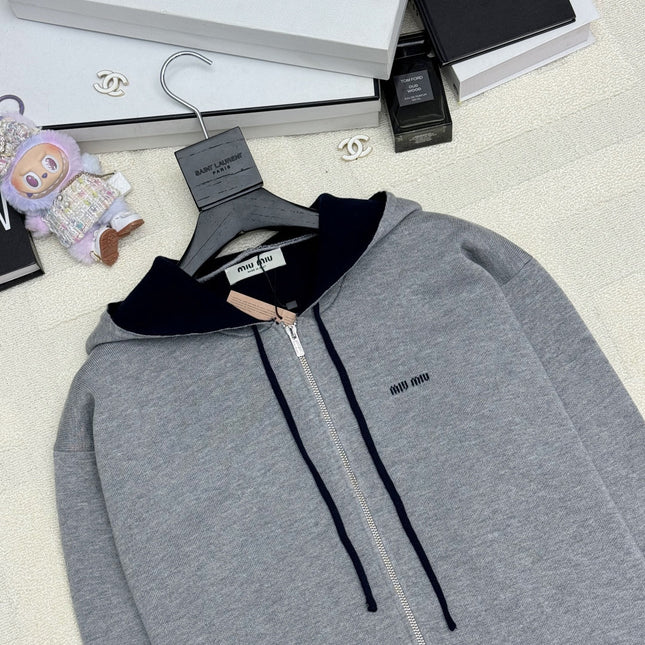 MIUMIU CARDIGAN STYLE 810