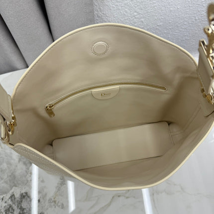 DIOR 26S MEDIUM DIORLY BAG 31 IN CREAM WHITE GRAINED CALFSKIN GOLD HARDWARE