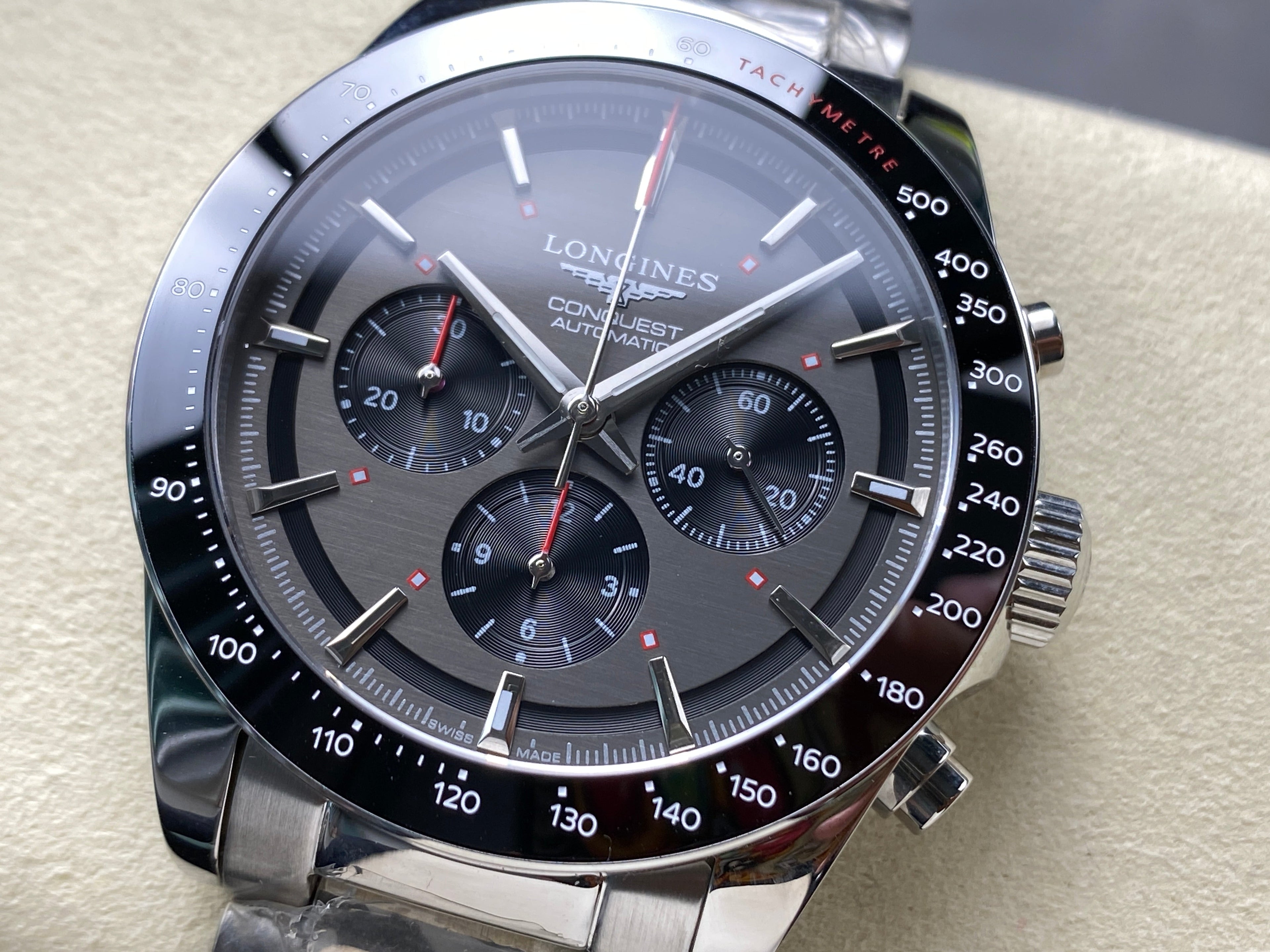 CONQUEST CHRONOGRAPH 42 MM SILVER CASE WITH FULL BLACK DIAL