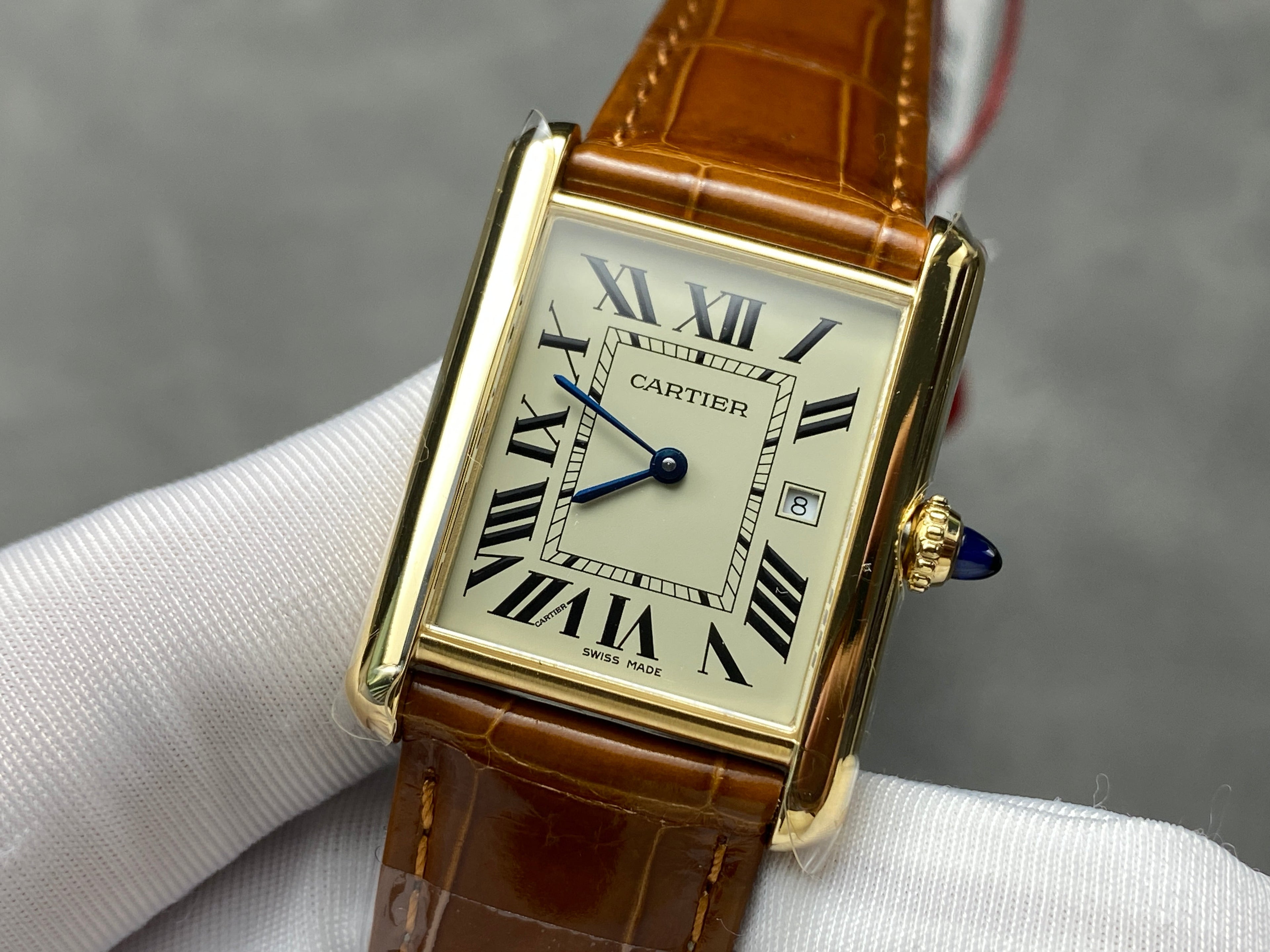 TANK LOUIS CARTIER WATCH GOLD CASE AND LEATHER STRAP