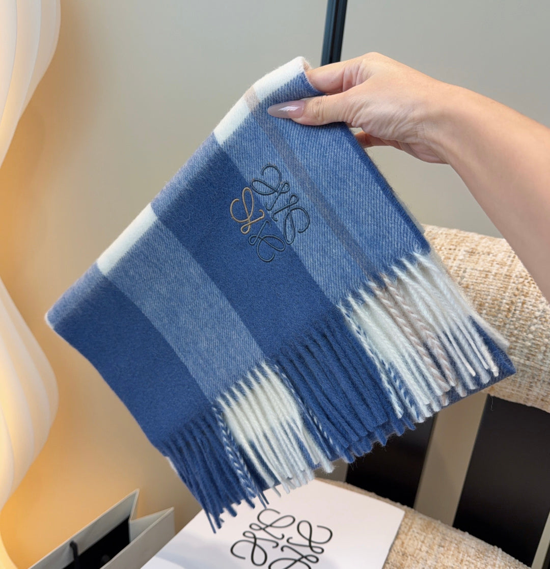 LOEWE 26S SCARF 180 IN CASHMERE 185001