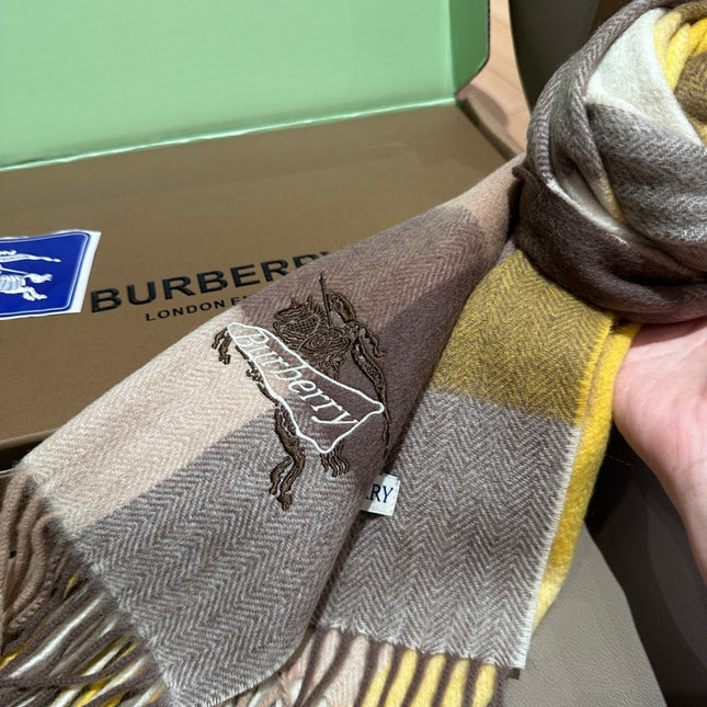 BURBERRY 26S SCARF 180CM IN CASHMERE 207625