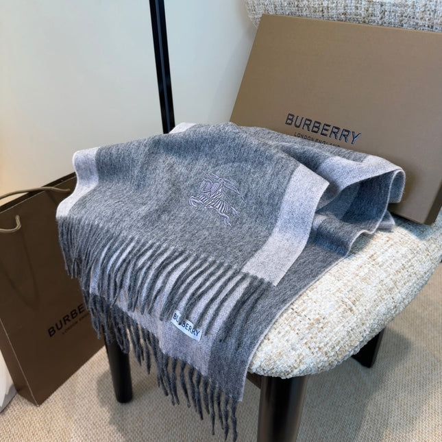 BURBERRY 26S SCARF 180CM IN CASHMERE 209918