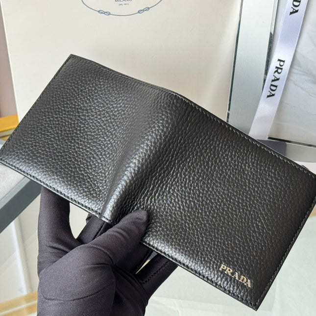 PRADA 26S BIFOLD WALLET 11 IN BLACK CALFSKIN