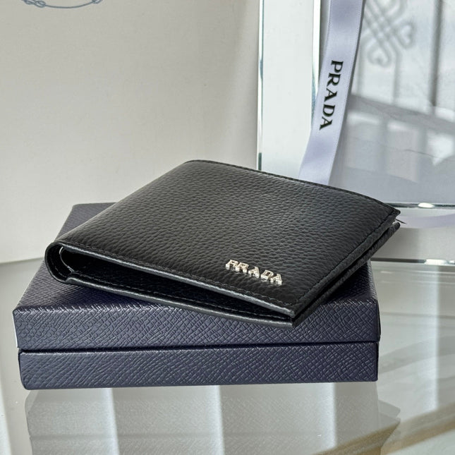 PRADA 26S BIFOLD WALLET 11 IN BLACK CALFSKIN