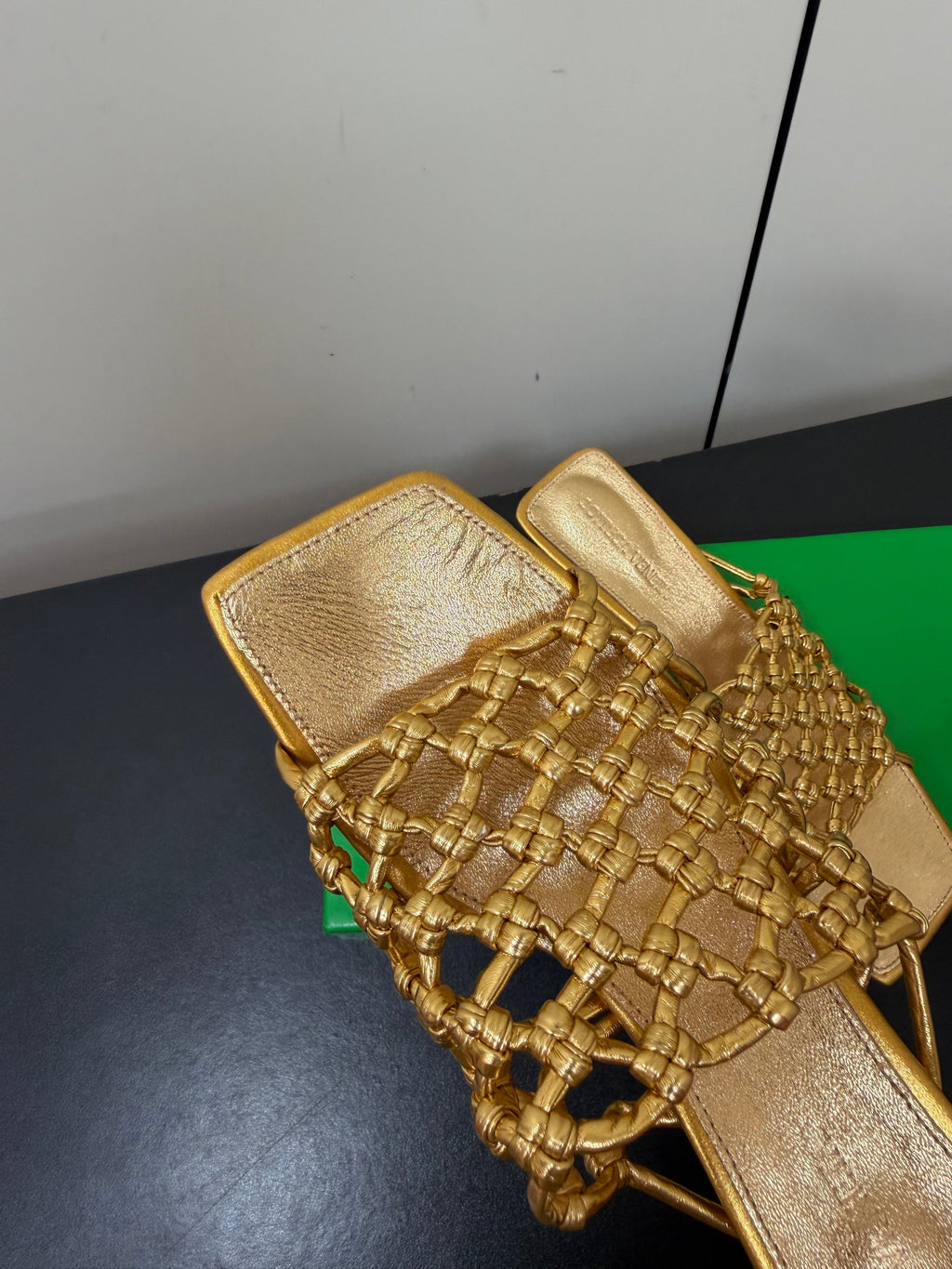 BOTTEGA VENETA 26S WOVEN STRAP HIGH-HEEL SANDALS 55 MM IN GOLD LAMBSKIN