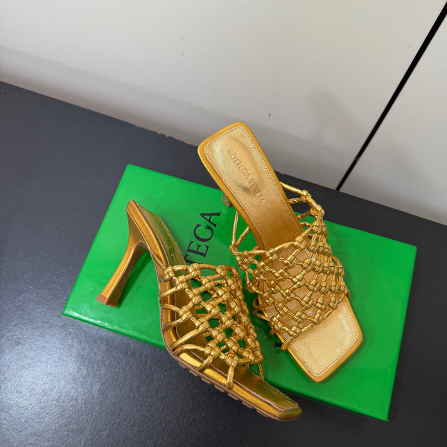 BOTTEGA VENETA 26S WOVEN STRAP HIGH-HEEL SANDALS 85 MM IN GOLD LAMBSKIN