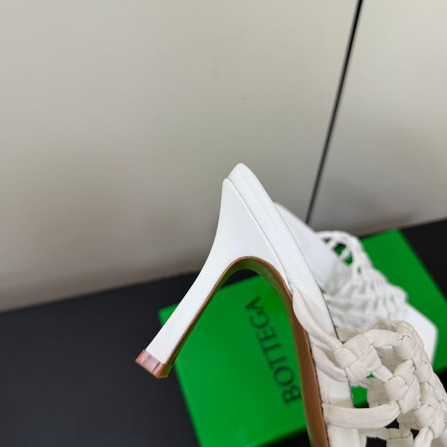 BOTTEGA VENETA 26S WOVEN STRAP HIGH-HEEL SANDALS 85 MM IN WHITE LAMBSKIN