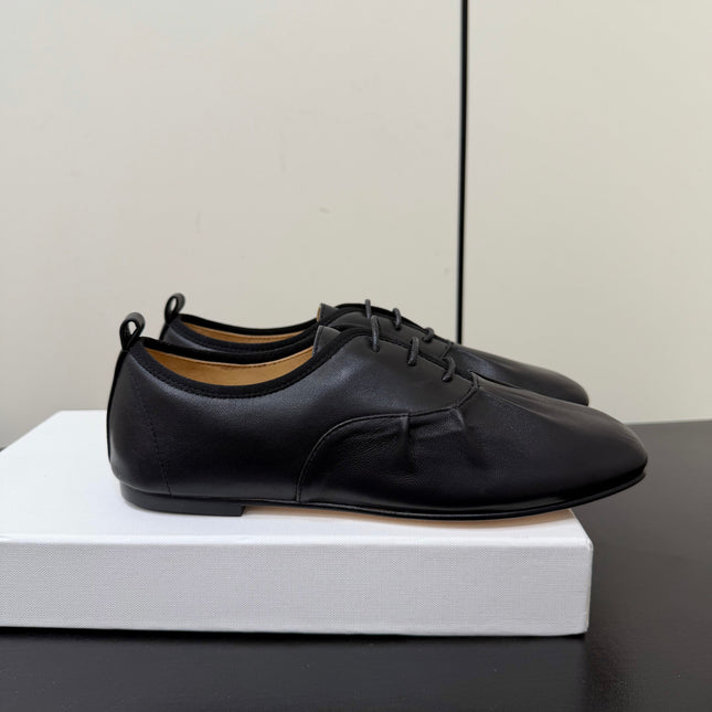 THE ROW 26S LACE UP DERBY FLATS IN BLACK CALFSKIN  WITH SQUARE TOE
