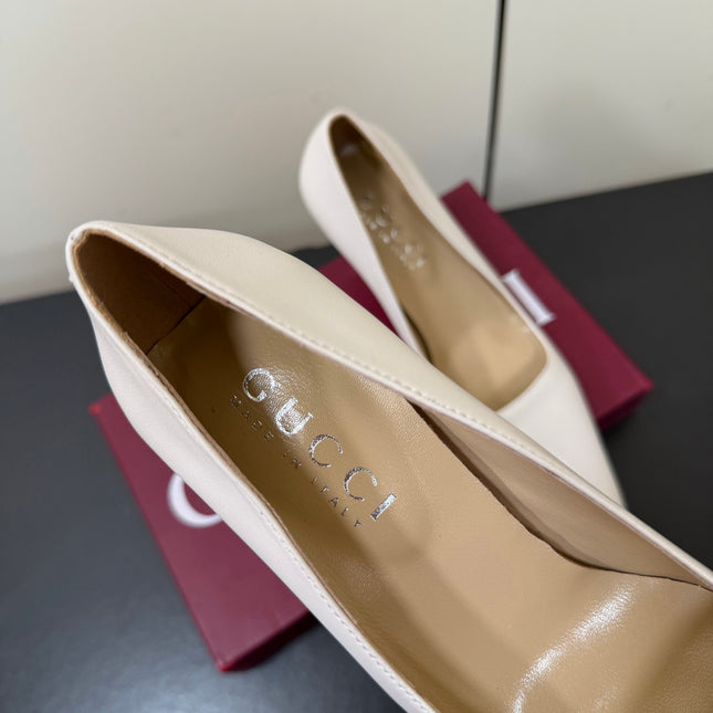 GUCCI 26S POINTED TOE PUMPS 85MM IN WHITE CALFSKIN