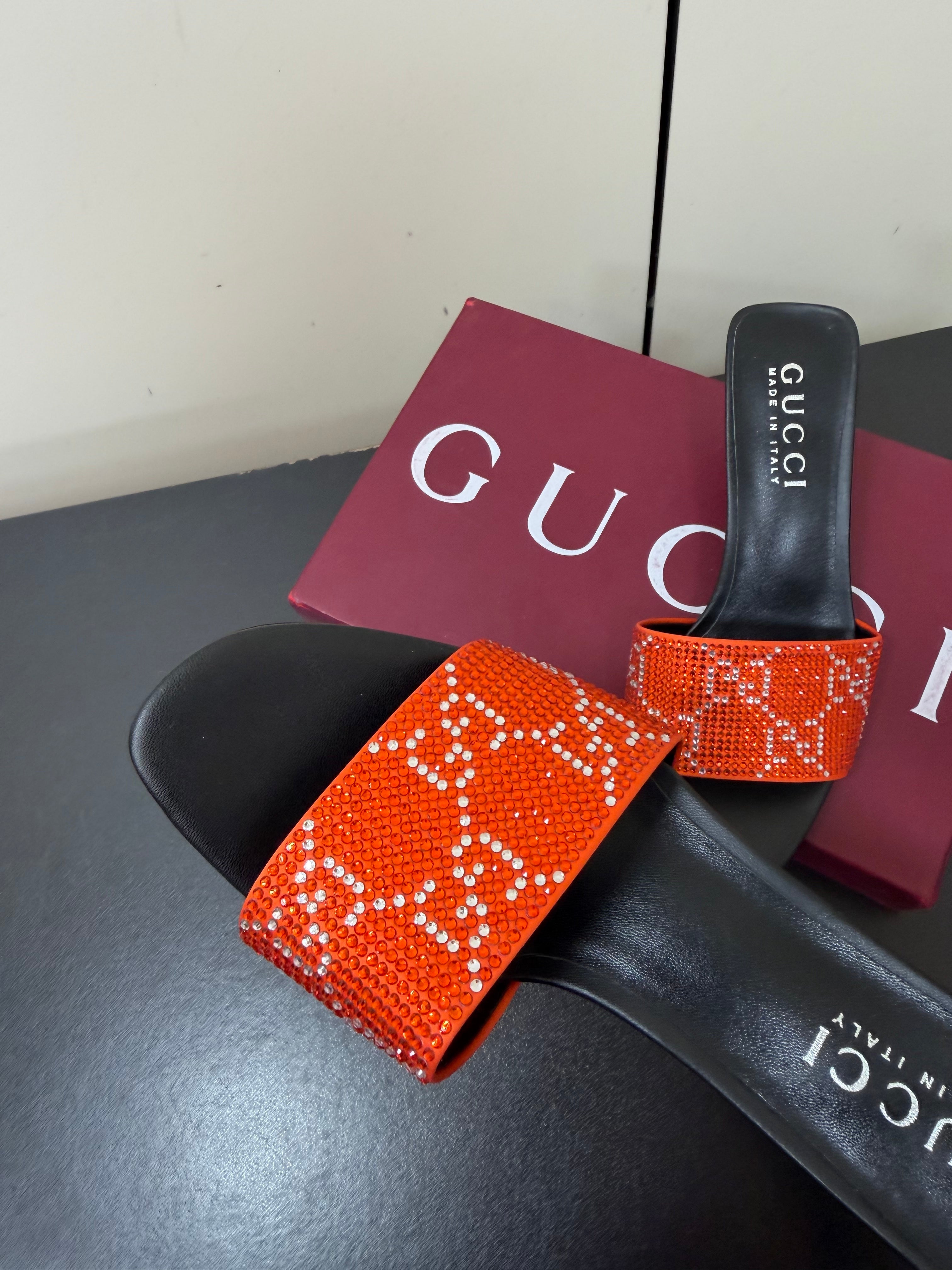 GUCCI 26S MULE SANDALS 55MM IN ORANGE SATIN CRYSTAL GG