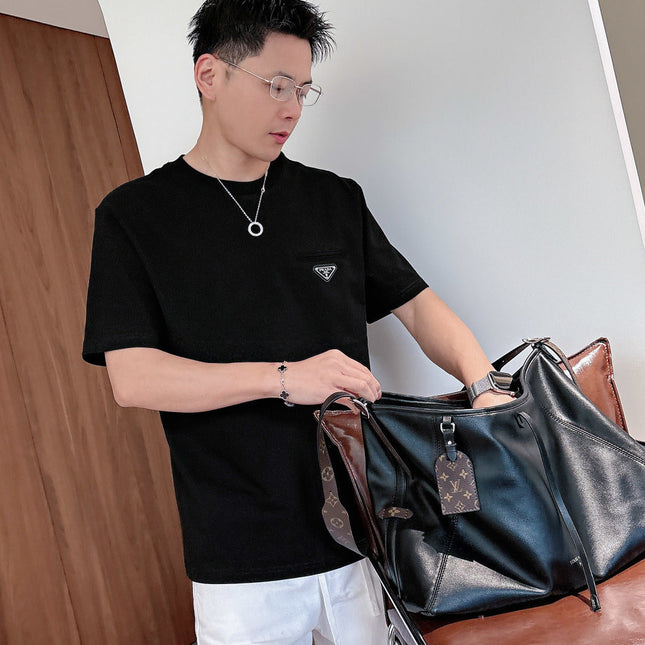 PRADA 26S SHORT SLEEVED T-SHIRT 777