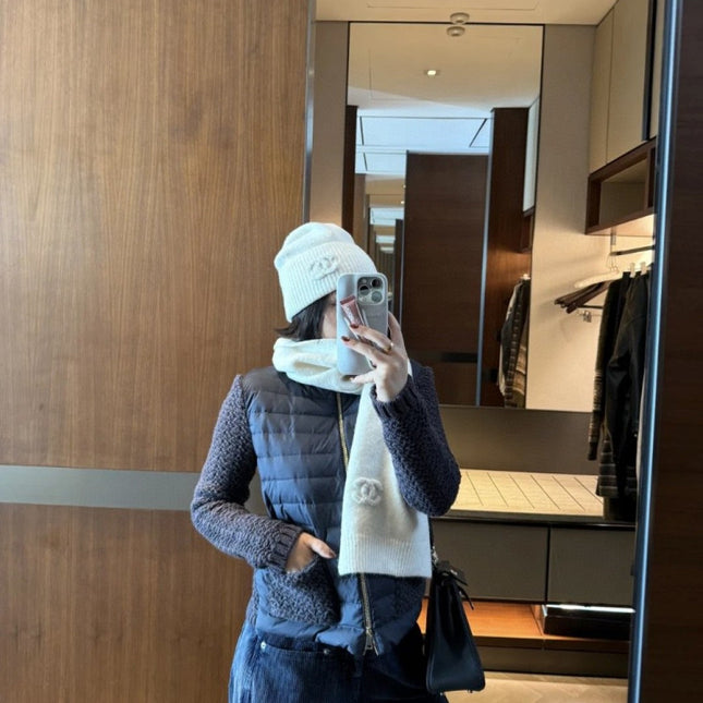 MONCLER 25S KNITTED PUFFER JACKET 422