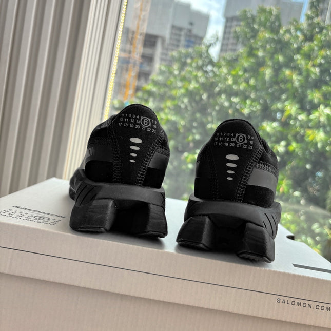 ALO 25S SALOMON SPECTUR SNEAKER IN BLACK FABRIC