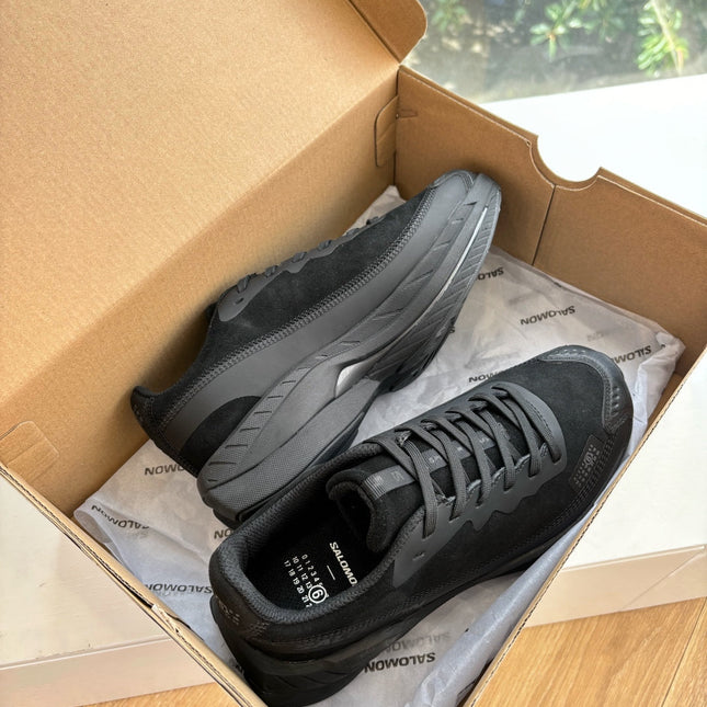 ALO 25S SALOMON SPECTUR SNEAKER IN BLACK FABRIC