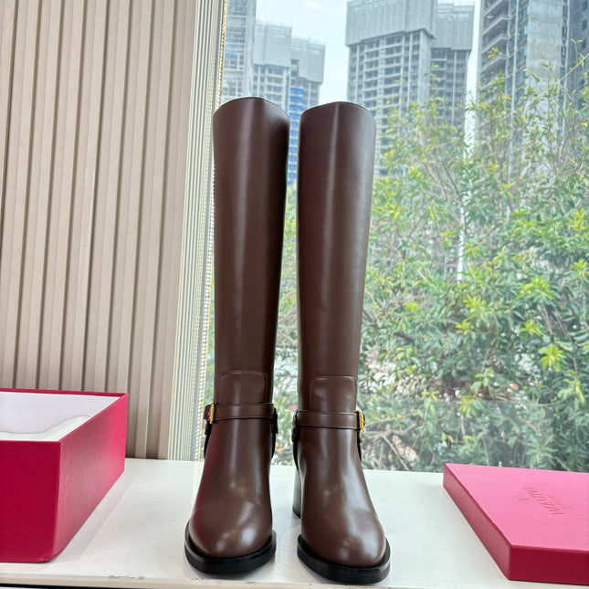 VALENTINO 25S HIGH-CUT SIGNATURE LOGO BOOTS 60 MM IN BROWN CALFSKIN WITH GOLD HARDWARE