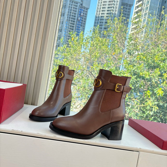 VALENTINO 25S SIGNATURE LOGO BOOTS 60 MM IN BROWN CALFSKIN WITH GOLD HARDWARE