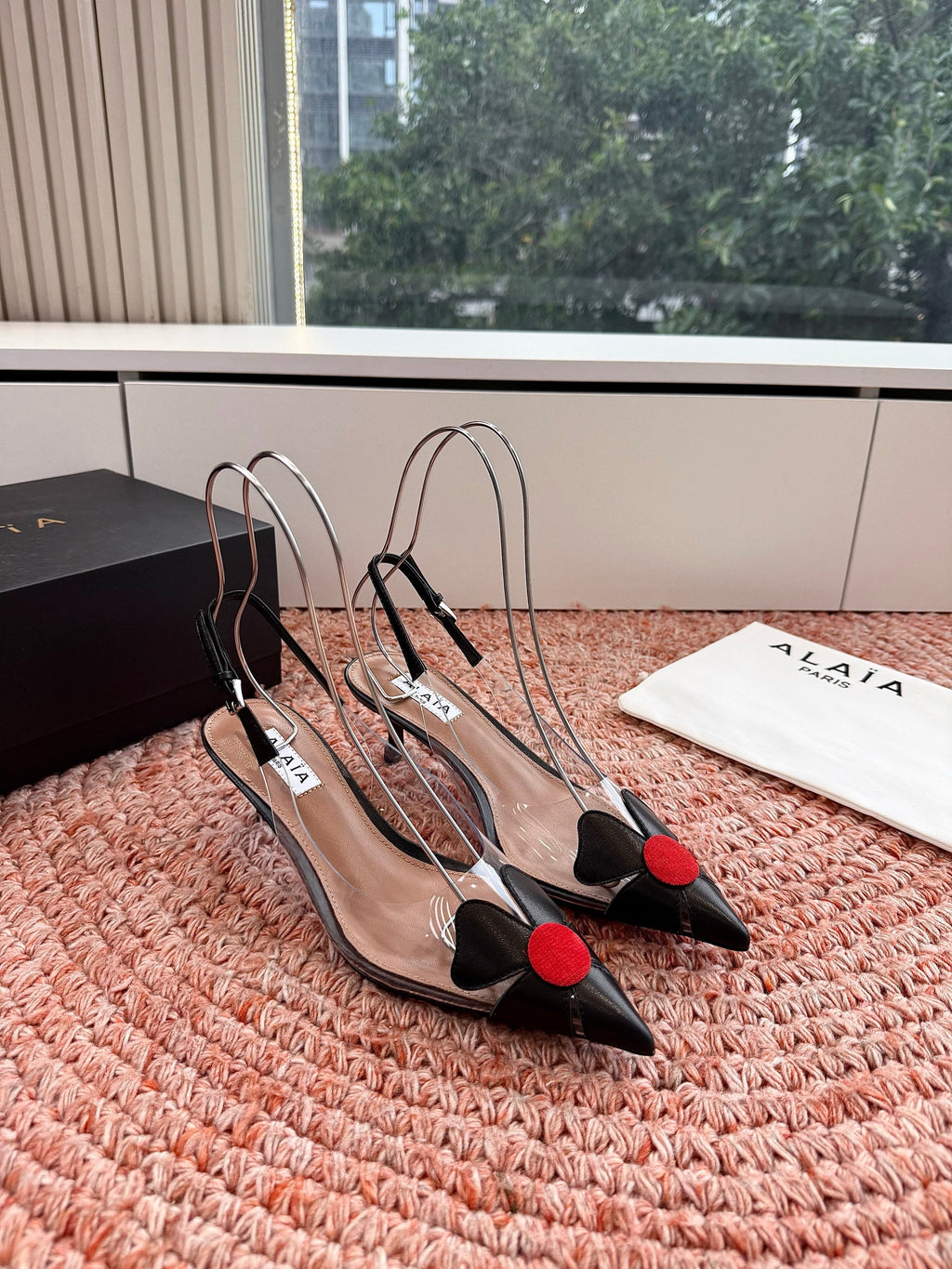 ALAIA 26S SLINGBACK HEELS IN BLACK LAMBSKIN AND TRANSPARENT PVC