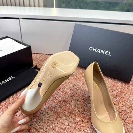 CHANEL 26S SQUARE TOE HIGH HEELS IN BEIGE LAMBSKIN WITH WHITE TOE