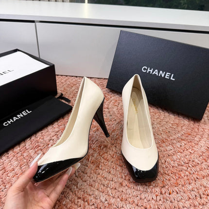 CHANEL 26S SQUARE TOE HIGH HEELS IN WHITE LAMBSKIN WITH BLACK TOE
