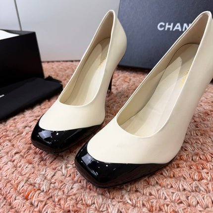 CHANEL 26S SQUARE TOE HIGH HEELS IN WHITE LAMBSKIN WITH BLACK TOE