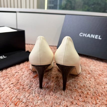 CHANEL 26S SQUARE TOE HIGH HEELS IN WHITE LAMBSKIN WITH BLACK TOE