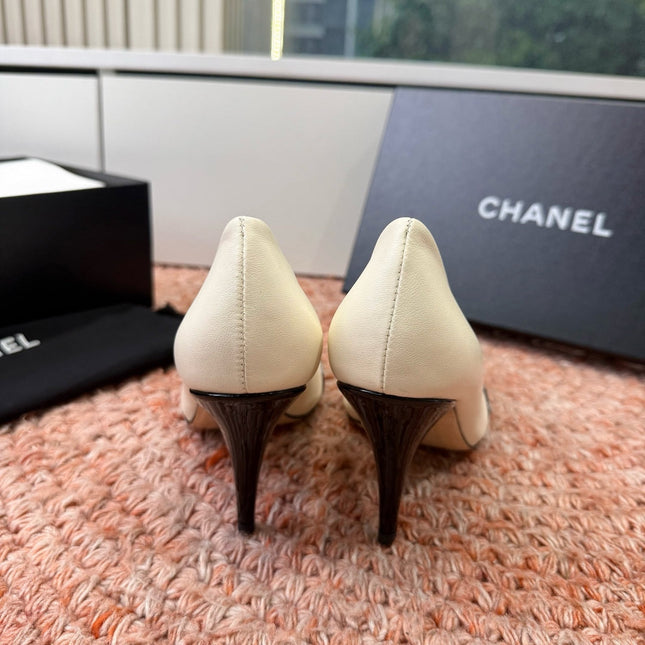 CHANEL 26S SQUARE TOE HIGH HEELS IN WHITE LAMBSKIN WITH BLACK TOE