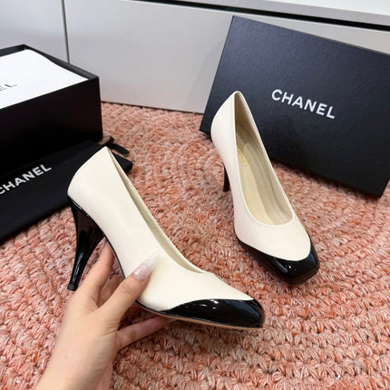 CHANEL 26S SQUARE TOE HIGH HEELS IN WHITE LAMBSKIN WITH BLACK TOE