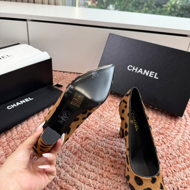 CHANEL 26S HIGH HEELS IN BROWN PONY HAIR WITH LEOPARD-PRINT