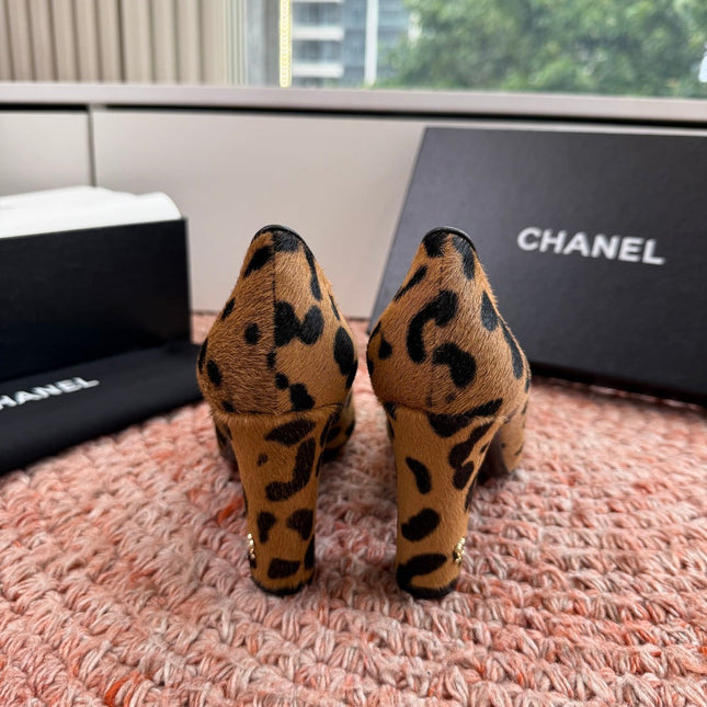 CHANEL 26S HIGH HEELS IN BROWN PONY HAIR WITH LEOPARD-PRINT